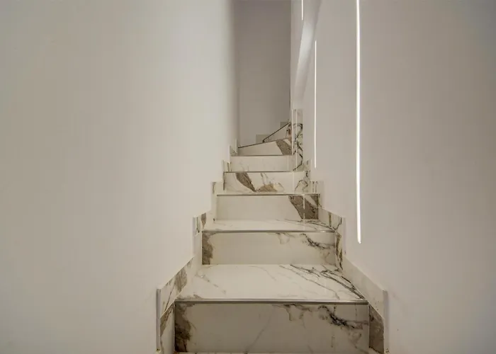 Luxury 3br Duplex In The Heart Of By 360 Estates Апартаменты