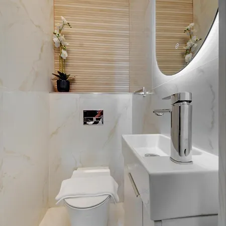 Апартаменты Luxury 3br Duplex In The Heart Of By 360 Estates Gzira