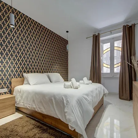 Luxury 3br Duplex In The Heart Of By 360 Estates Lejlighed